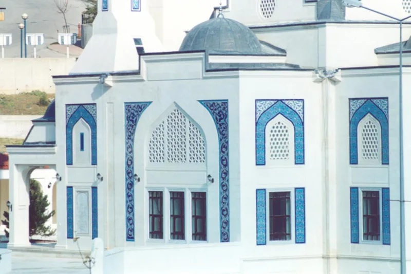 Cami Çini Dış Cephe ve Kubbe 01